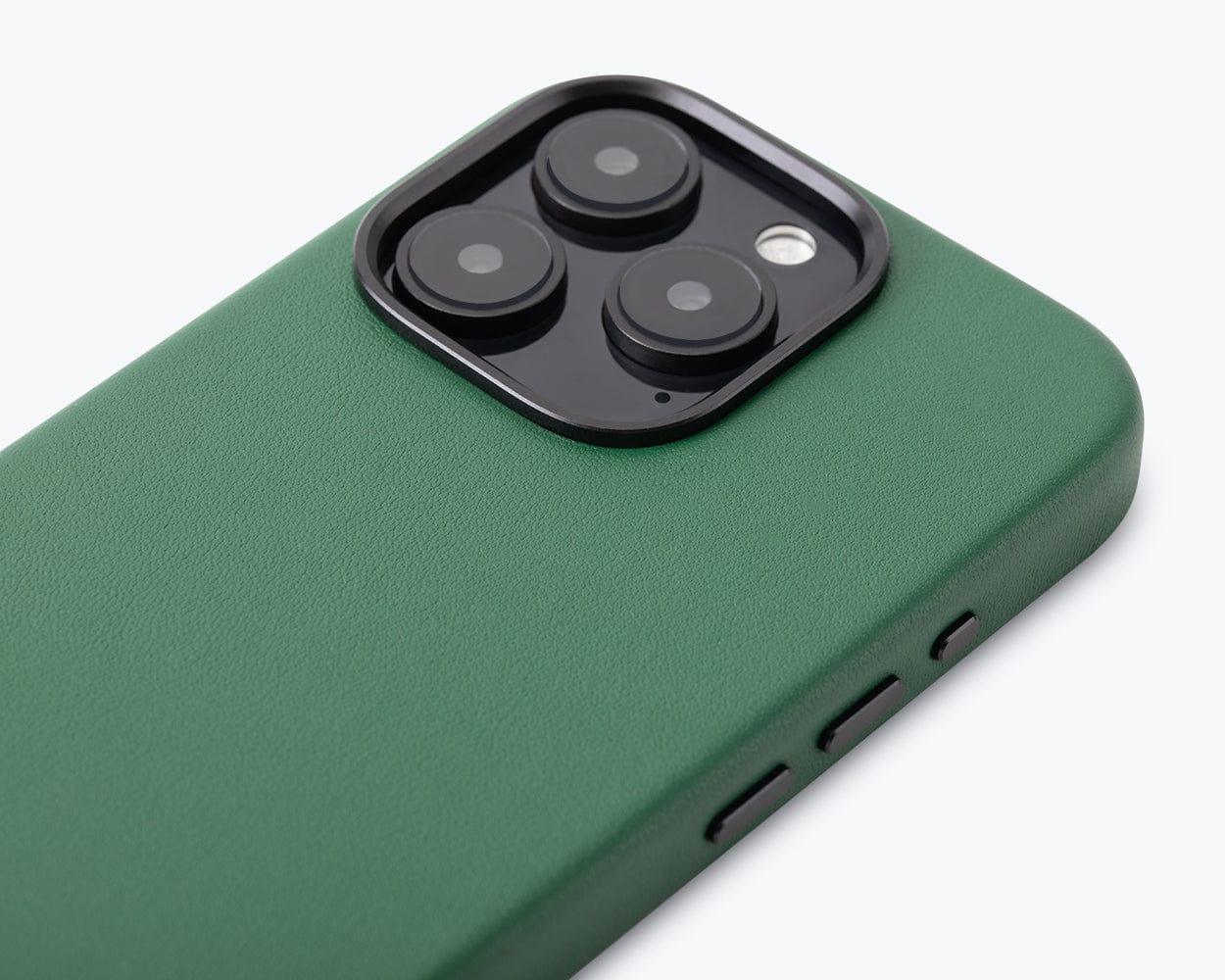 Apple iPhone 16 Pro - Metro Slim Leather Phone Case