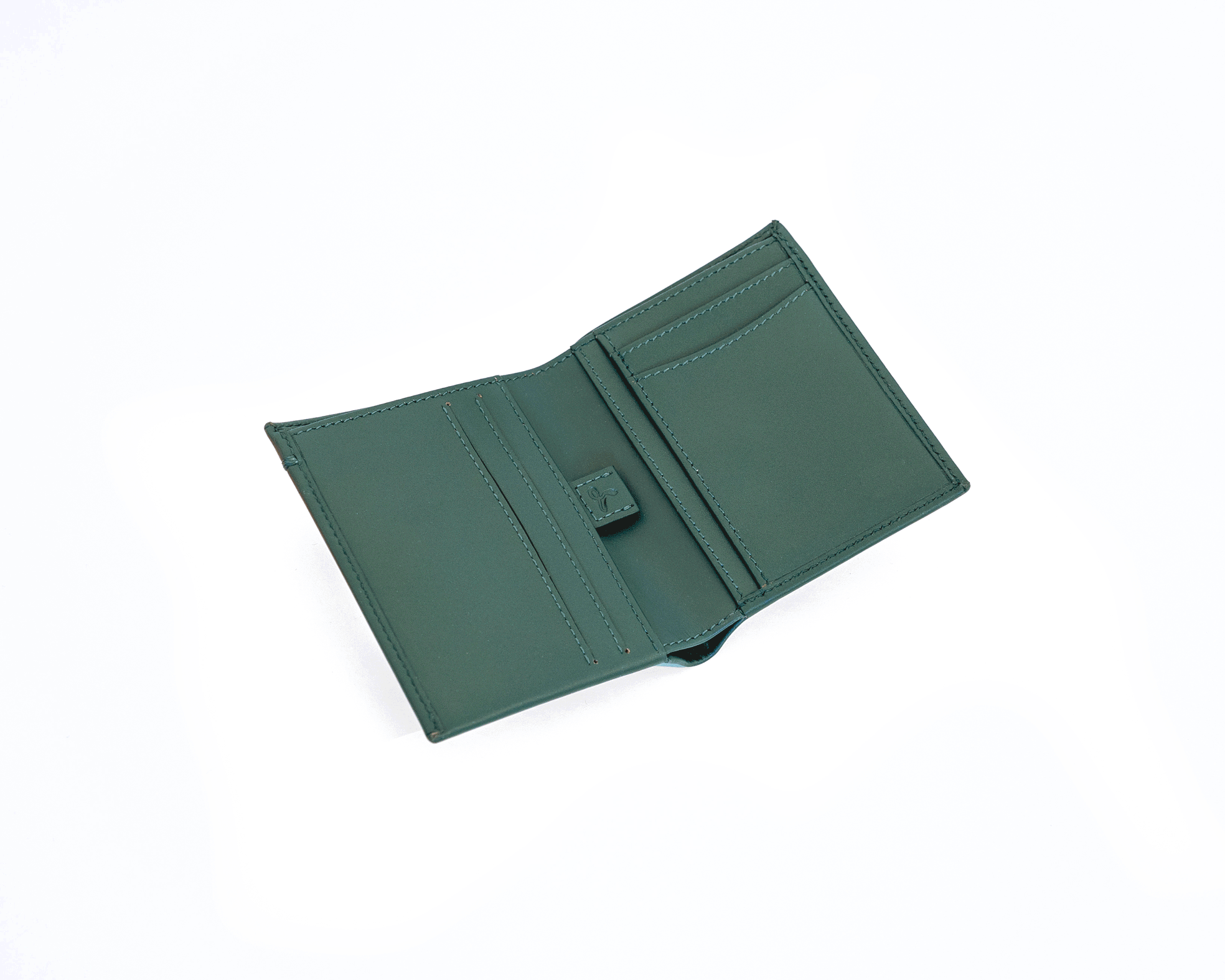 GELDBÖRSE AUS LEDER – DIE ESSENTIAL-KOLLEKTION