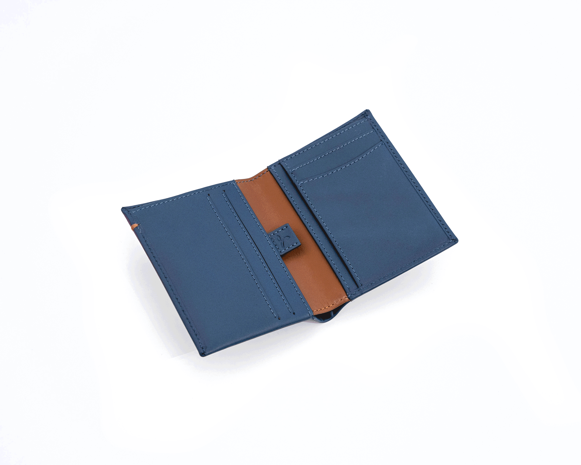 GELDBÖRSE AUS LEDER – DIE ESSENTIAL-KOLLEKTION